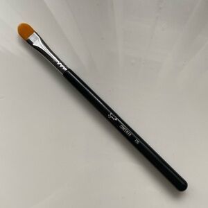 Sigma Beauty Concealer Brush - F75